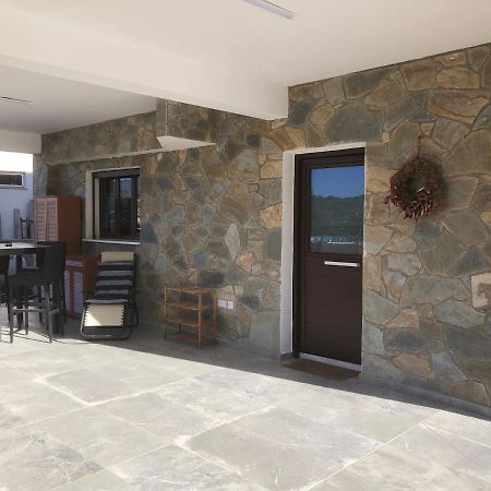 Diamond Stone Wooden Guest House Chandria Esterno foto