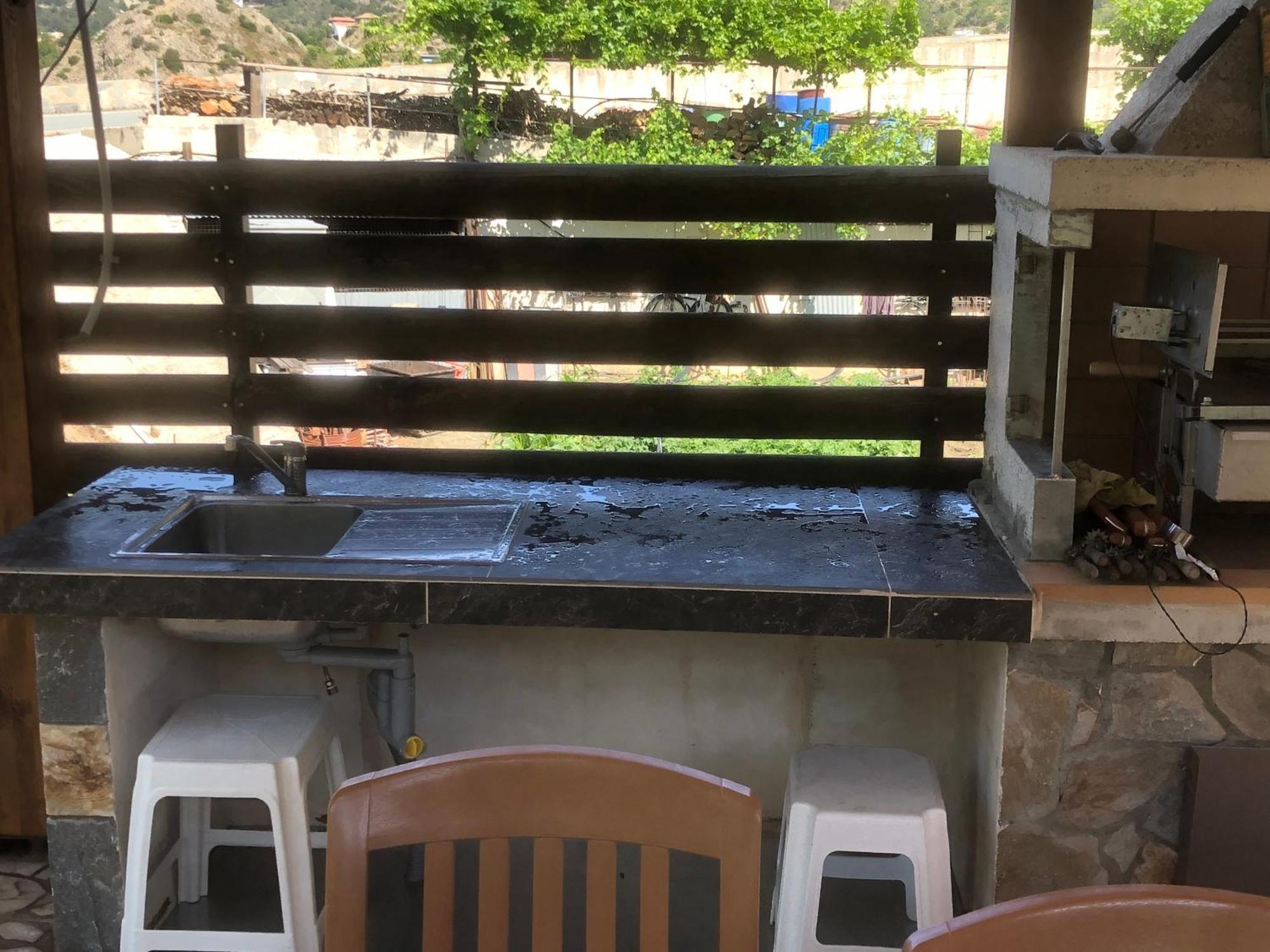 Diamond Stone Wooden Guest House Chandria Esterno foto